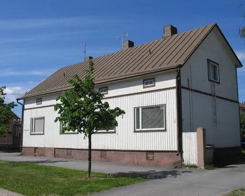 Simple 1 Bedroom Wooden House Apartment in Pori
