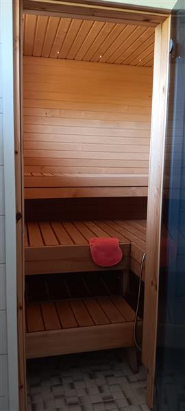Huone vuokrattavana 01630 Hämeenkylän kommuunissa!