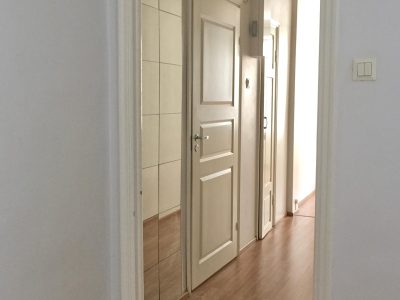 Hyväkuntoinen yksiö Kruununhaassa lähellä Kauppatoria