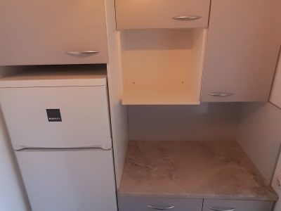 Pieni kaksio keittokomerolla keskustassa