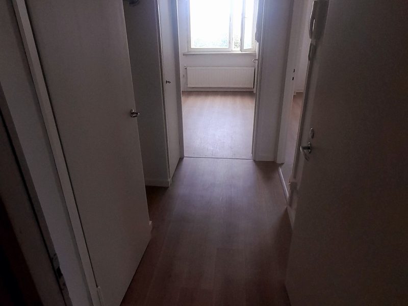 Pieni kaksio keittokomerolla keskustassa