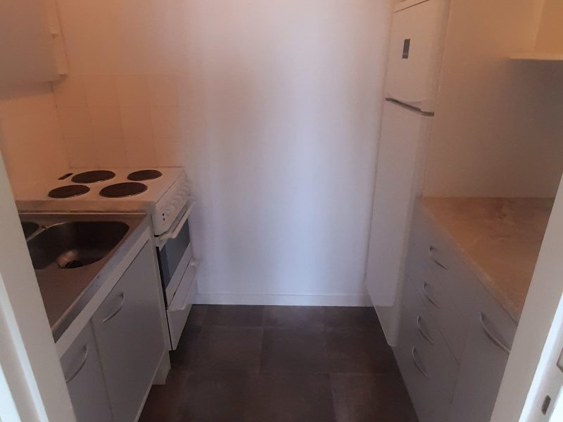 Pieni kaksio keittokomerolla keskustassa