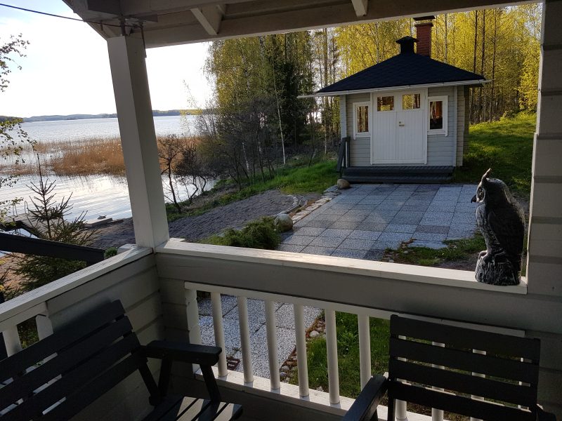 Vuokrataan viihtyisä hirsimökki Simpelejärven rannalla – Parikkala