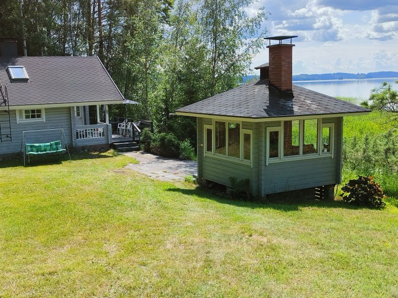 Vuokrataan viihtyisä hirsimökki Simpelejärven rannalla – Parikkala