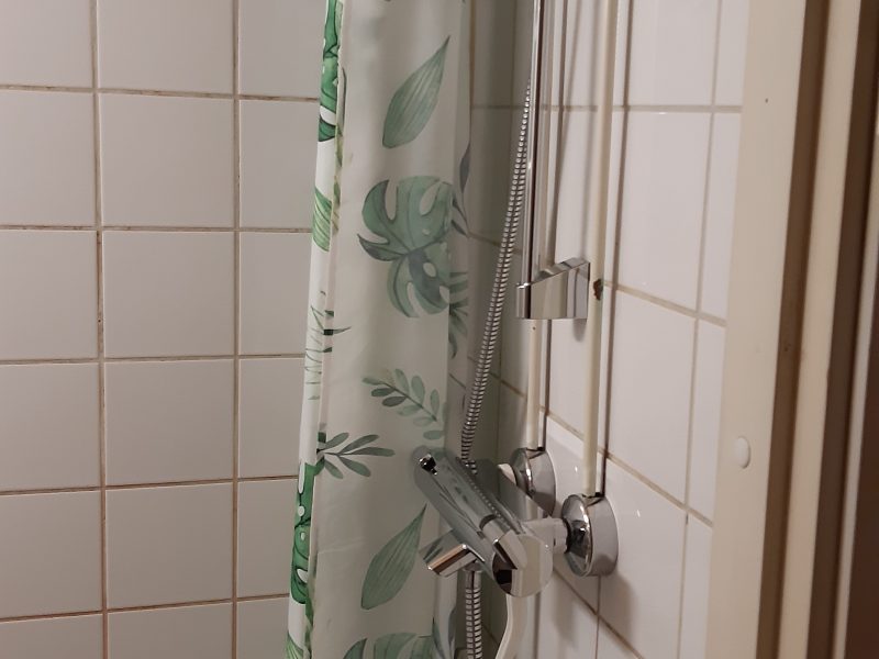 Puutaloyksiö yliopiston vieressä