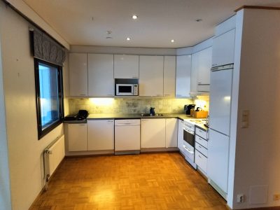 Rivitalo 3h 71+13m2 autotalli/varasto