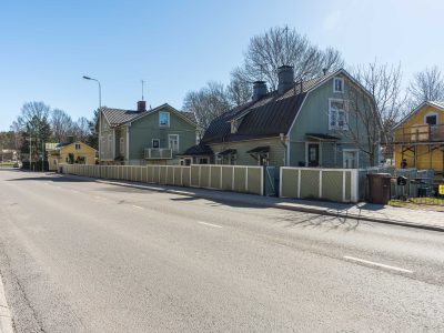 Tervetuloa viehättävään puutaloyksiöön Marttin sydämessä! ✨