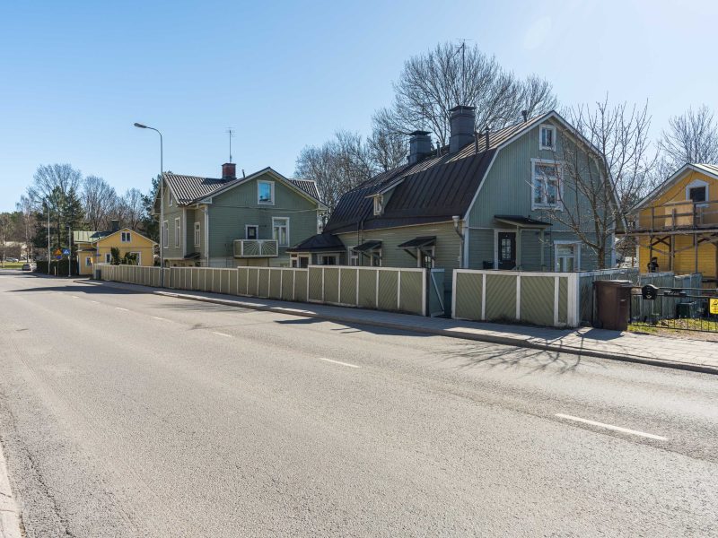 Tervetuloa viehättävään puutaloyksiöön Marttin sydämessä! ✨